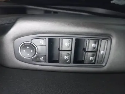 Photo 34 Renault Captur  TCe 90 - 21