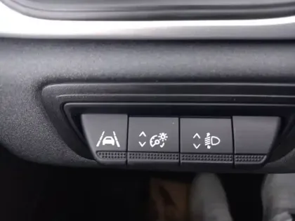 Photo 33 Renault Captur  TCe 90 - 21