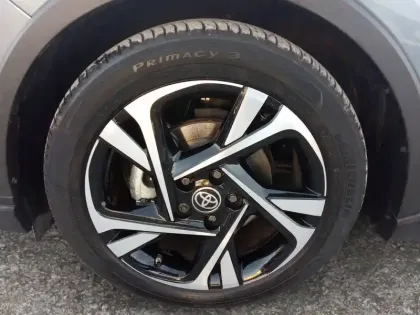 Photo 45 Toyota C-HR  Hybride 2.0L