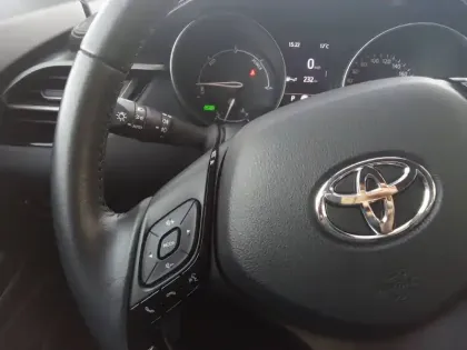 Photo 58 Toyota C-HR  Hybride 2.0L