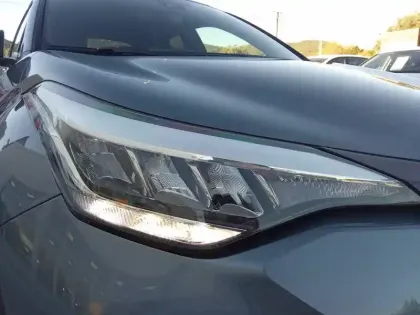 Photo 62 Toyota C-HR  Hybride 2.0L