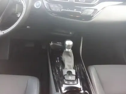 Photo 42 Toyota C-HR  Hybride 2.0L