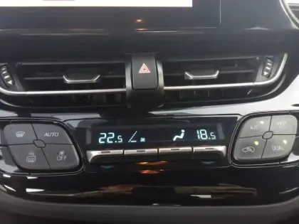 Photo 55 Toyota C-HR  Hybride 2.0L