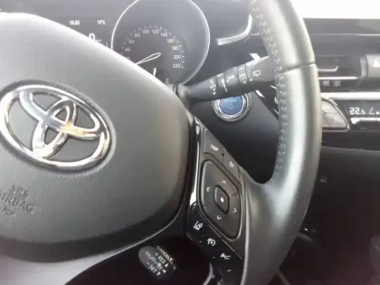 Photo 59 Toyota C-HR  Hybride 2.0L