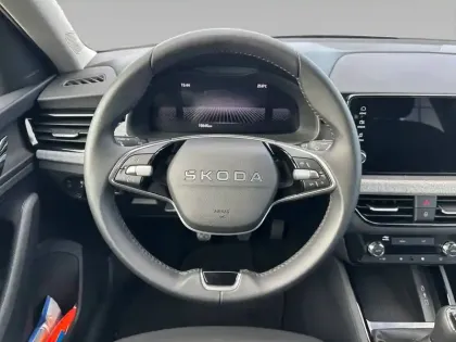 Photo 11 Skoda Kamiq  1.0 TSI Evo 2 116 ch BVM6