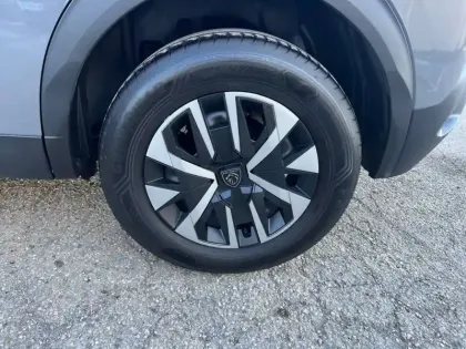 Photo 10 Peugeot 2008  PureTech 100 S&S BVM6