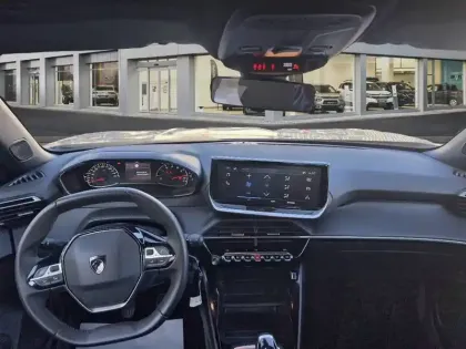 Photo 7 Peugeot 2008  PureTech 100 S&S BVM6