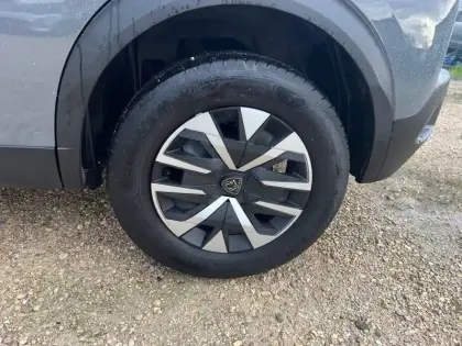 Photo 42 Peugeot 2008  PureTech 100 S&S BVM6