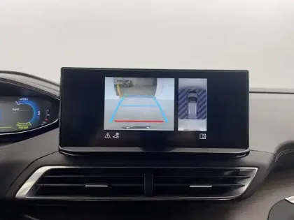 Photo 24 Peugeot 3008  Hybrid4 300 e-EAT8