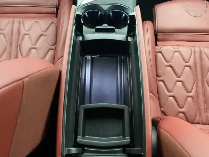 Photo 31 Peugeot 3008  Hybrid4 300 e-EAT8