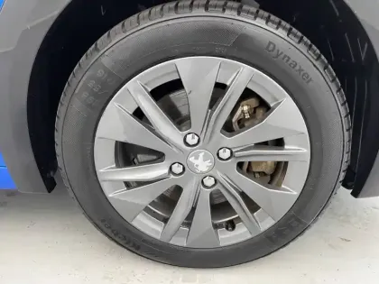 Photo 17 Peugeot 208  Electrique 50 kWh 136ch