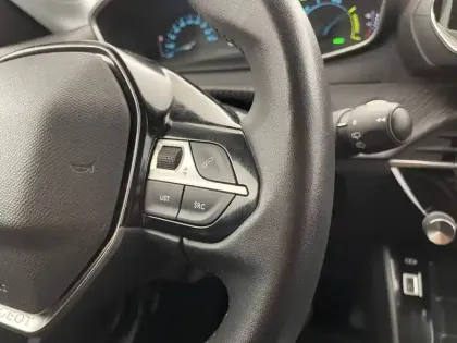 Photo 30 Peugeot 208  Electrique 50 kWh 136ch