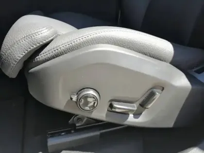 Photo 76 Volvo Xc60  T6 AWD Hybride rechargeable 253 ch+145 ch Geartronic 8