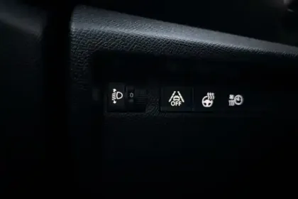 Photo 19 Citroën C4 e- 136 ch Automatique