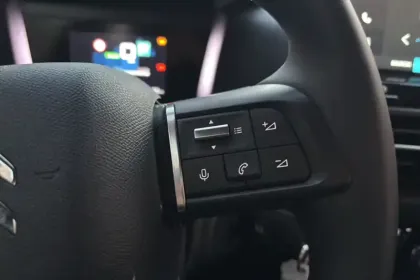 Photo 17 Citroën C4 e- 136 ch Automatique