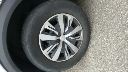 Photo 33 Peugeot 2008  PureTech 100 S&S BVM6