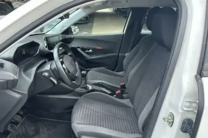 Photo 13 Peugeot 2008  PureTech 100 S&S BVM6