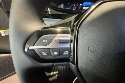 Photo 12 Peugeot 308  SW Hybrid 145 e-DCS6