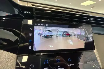 Photo 14 Peugeot 308  SW Hybrid 145 e-DCS6