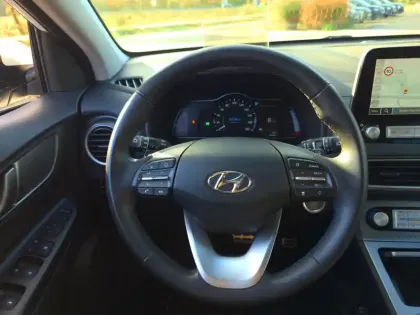 Photo 10 Hyundai Kona  Electrique 39 kWh - 136 ch
