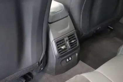 Photo 30 BMW Serie 1 120 170 ch DKG7