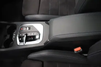 Photo 18 BMW Serie 1 120 170 ch DKG7