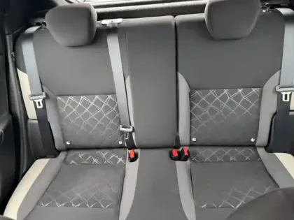 Photo 30 Nissan Micra  IG 71