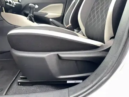 Photo 32 Nissan Micra  IG 71