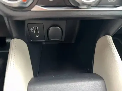 Photo 17 Nissan Micra  IG 71