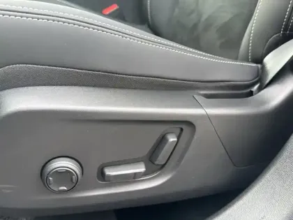 Photo 15 Volvo Xc40  B3 163 ch DCT7