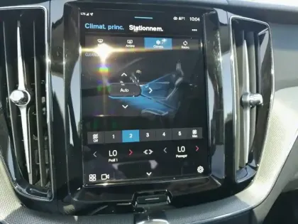 Photo 81 Volvo Xc60  T6 AWD Hybride rechargeable 253 ch+145 ch Geartronic 8