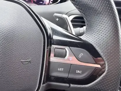 Photo 41 Peugeot 3008  PureTech 130ch S&S EAT8