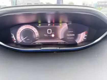 Photo 45 Peugeot 3008  PureTech 130ch S&S EAT8