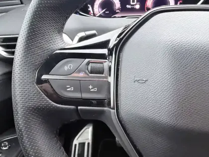 Photo 40 Peugeot 3008  PureTech 130ch S&S EAT8