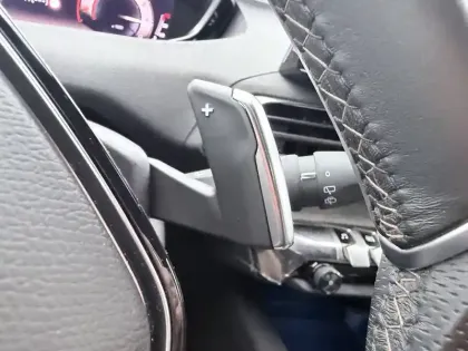 Photo 42 Peugeot 3008  PureTech 130ch S&S EAT8