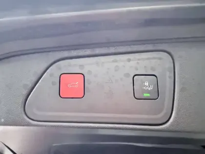 Photo 24 Peugeot 3008  PureTech 130ch S&S EAT8