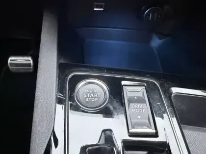 Photo 39 Peugeot 3008  PureTech 130ch S&S EAT8