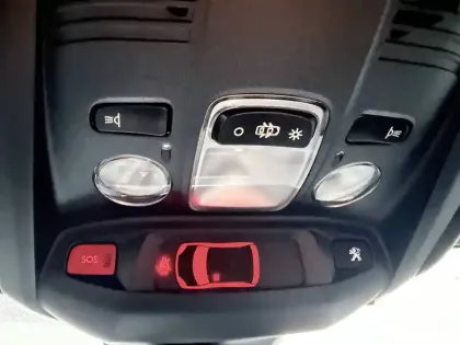 Photo 46 Peugeot 3008  PureTech 130ch S&S EAT8