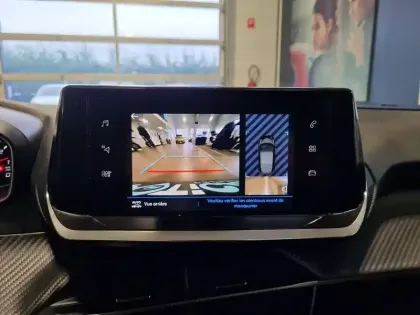 Photo 39 Peugeot 208  PureTech 75 S&S BVM5