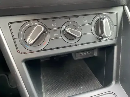 Photo 18 Volkswagen Polo  1.0 TSI 95 S&S BVM5