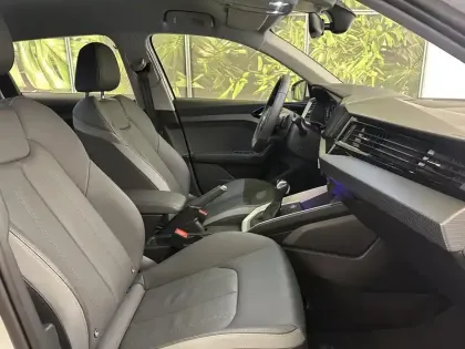 Photo 23 Audi A1  Allstreet 35 TFSI 150 ch S tronic 7