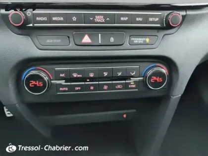 Photo 12 Kia Ceed  1.0 T-GDI 120 ch ISG BVM6 GT Line