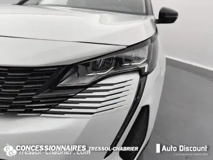 Photo 13 Peugeot 3008  Hybrid 225 e-EAT8 Roadtrip