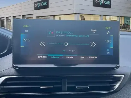 Photo 10 Peugeot 3008  Hybrid 225 e-EAT8 Allure Pack