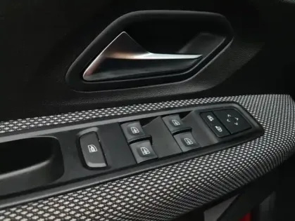 Photo 18 Dacia Sandero Confort SCe 65 -22