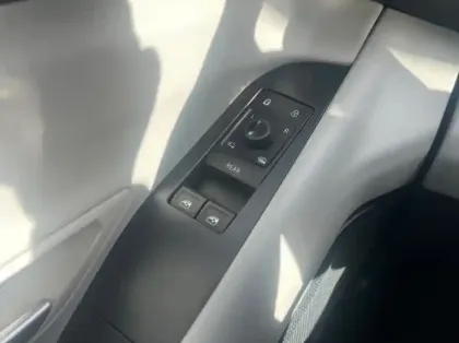 Photo 5 Ford Capri 286ch Extended Range 77kW RWD