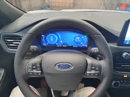 Photo 6 Ford Kuga 2.5 Duratec 190ch FHEV E85 ST-Line Business BVA