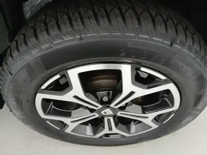 Photo 16 Dacia Duster Blue dCi 115 4x2 Prestige