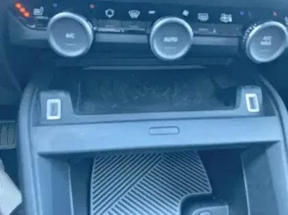 Photo 18 Citroën C4 1.2 PureTech 130ch S&amp;S MAX Automatique