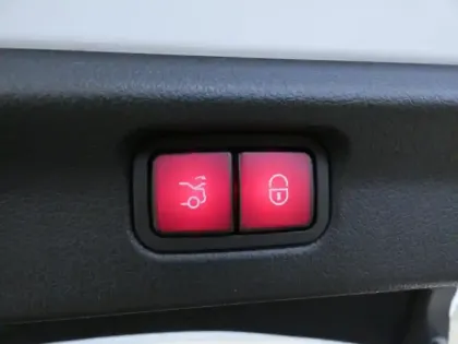 Photo 47 Mercedes Classe E Berline 53 AMG 625ch 4Matic+ Classe / 295 Mercedes-AM